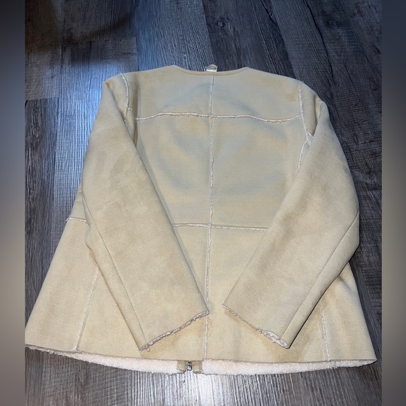 NWT Chico’s Womens Size 1 (size 8-10) faux shearling reversible tan Leather coat - Picture 7 of 7